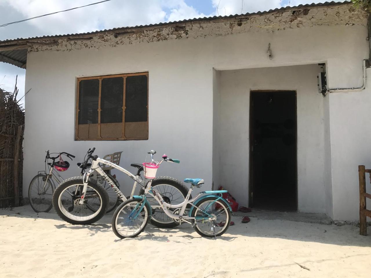 Moringe Home Stay - Village House Jambiani  Esterno foto